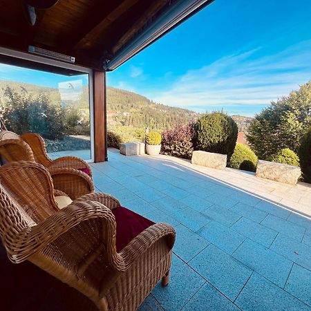 Appartamento Panoramablick Mit Privatparkplatz, 2 Balkone Und 1,5 Baeder Titisee-Neustadt Esterno foto