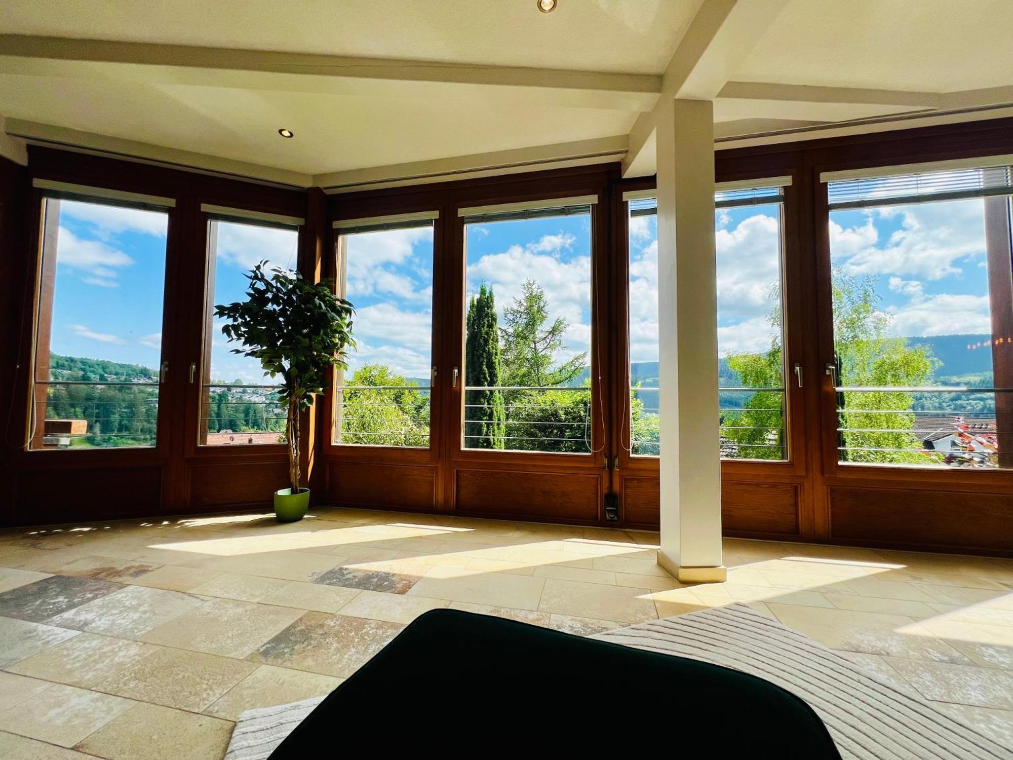Appartamento Panoramablick Mit Privatparkplatz, 2 Balkone Und 1,5 Baeder Titisee-Neustadt Esterno foto