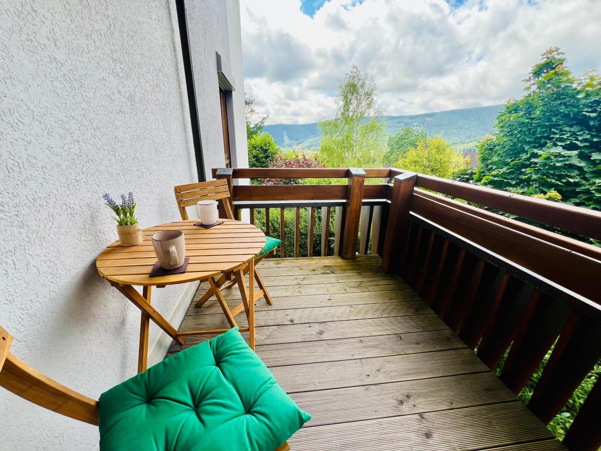 Appartamento Panoramablick Mit Privatparkplatz, 2 Balkone Und 1,5 Baeder Titisee-Neustadt Esterno foto