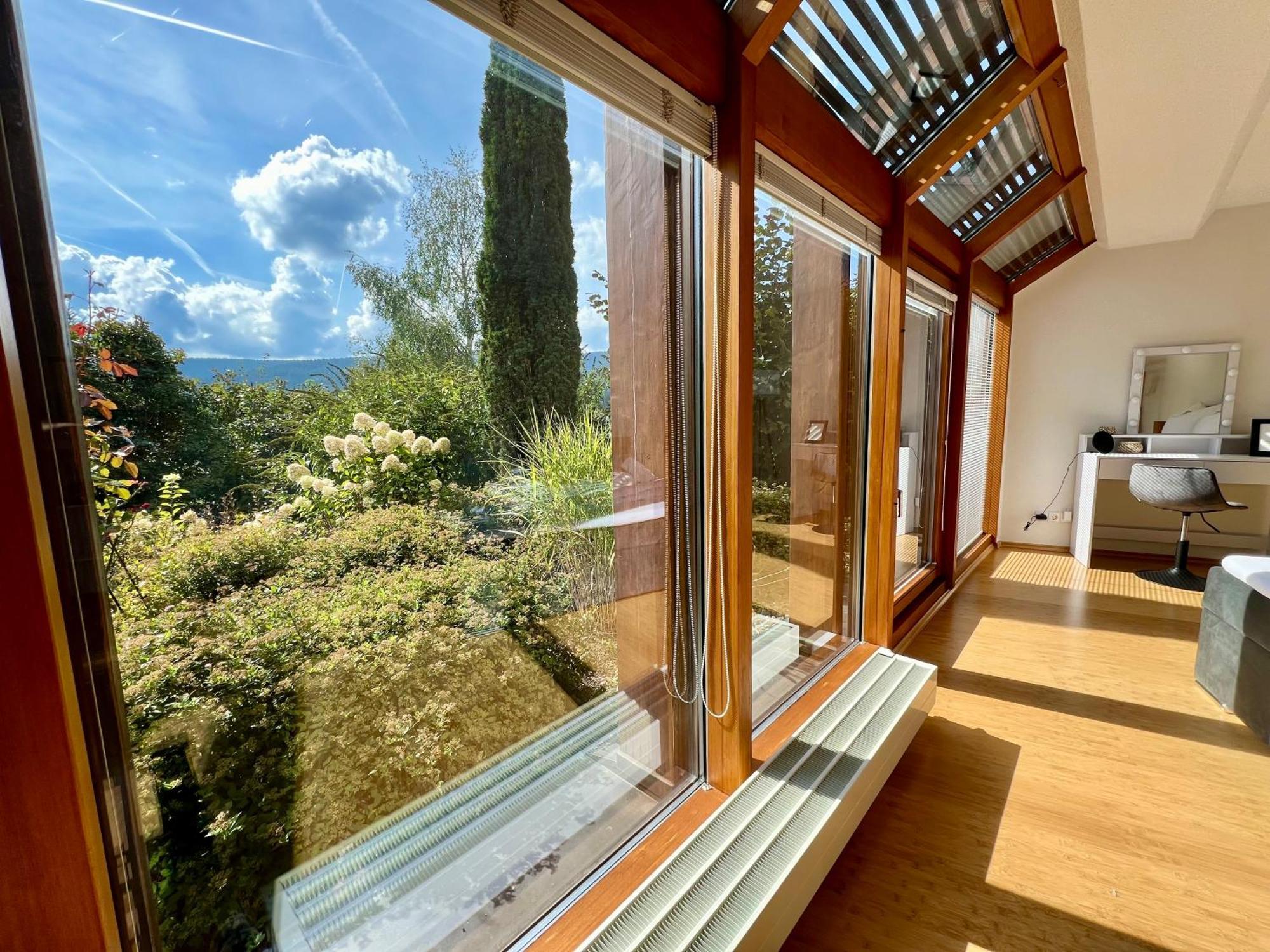Appartamento Panoramablick Mit Privatparkplatz, 2 Balkone Und 1,5 Baeder Titisee-Neustadt Esterno foto
