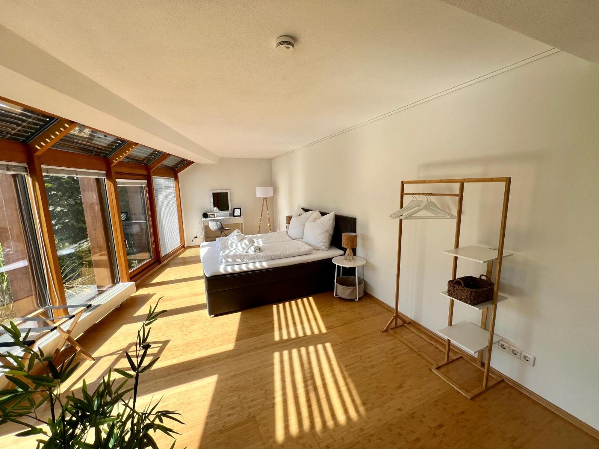 Appartamento Panoramablick Mit Privatparkplatz, 2 Balkone Und 1,5 Baeder Titisee-Neustadt Esterno foto